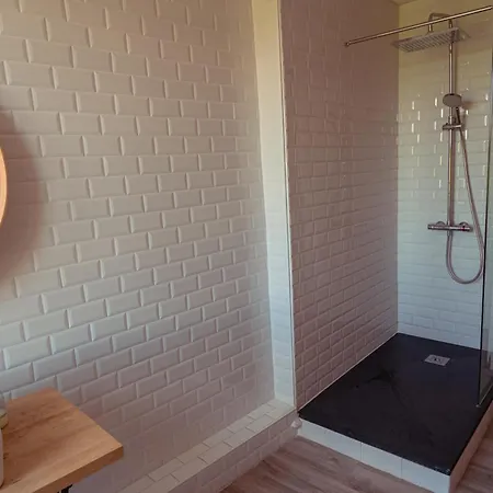 Le Gite La Melusine Avec Jacuzzi 오드리우